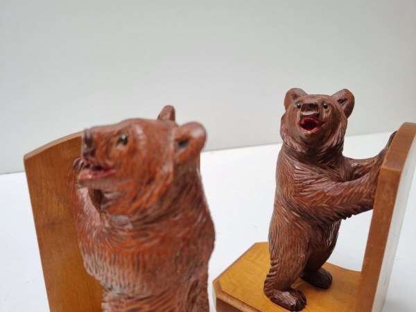 Houten-Beren-boekensteunen-Brienz-black-forest-bear-woodcarving-bookends-Geschwister Sarbach-Bookends-Switzerland-00013
